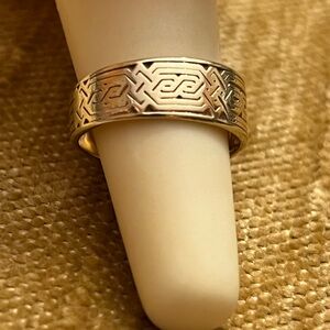 14k Solid Yellow Gold Etched Celtic Wedding Band Ring - Size 7.5